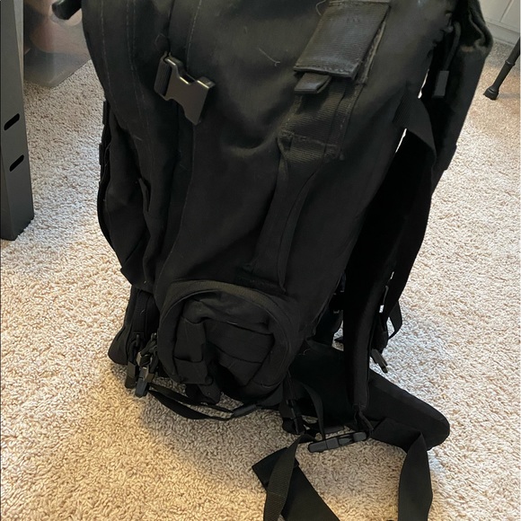 DONATED // Tactical backpack - Picture 2 of 4